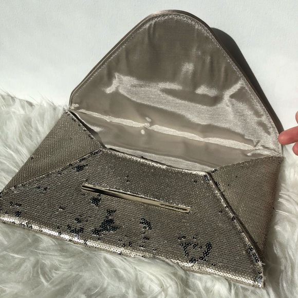 CLOSET CLOSING 7/31--FINAL SALE - Picture 3 of 4